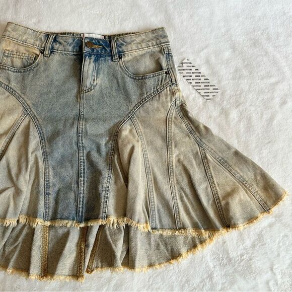 BDG Denim Medi Skirt NWT Size XS - Picture 2 of 12